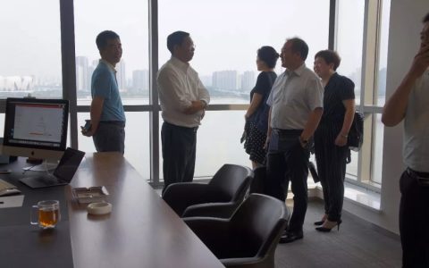 浙大法学院“江苏省律所主任培训班”学员到访泽大所