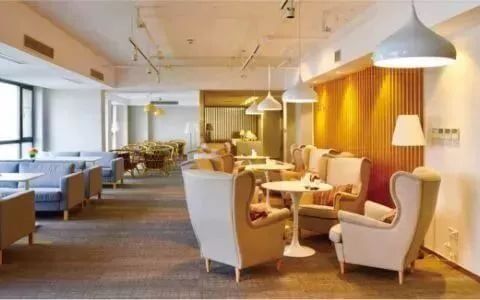 【泽大咖啡】咖啡香味，与江依偎